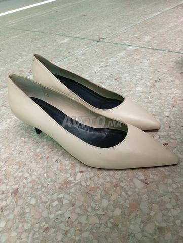 حذاء زارا جديد بكعب رفيع مدبب - مقاس 40 - 2