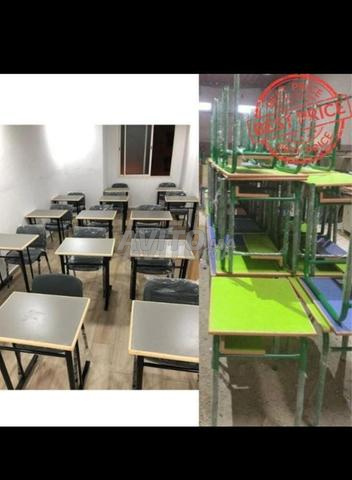 Table scolaire individuelle stable/vestiaire
