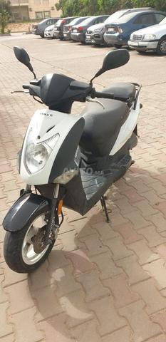 Moto kymco 50cc 4T bon etat