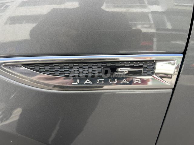 Jaguar E pace