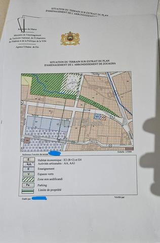 أرض لمباني R2 و R4.