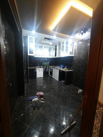 Appartement 1er étage 3 chambres et salon 2 salles de bain près de Marjane