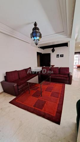 استوديو للإيجار - 2