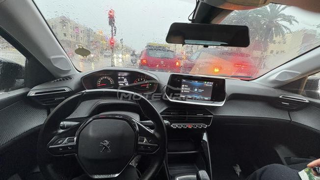 Peugeot 208 Diesel Manuelle fin 2021 à Fès