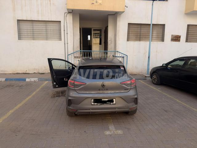 Renault Clio Hybride Automatique 2025 à Agadir