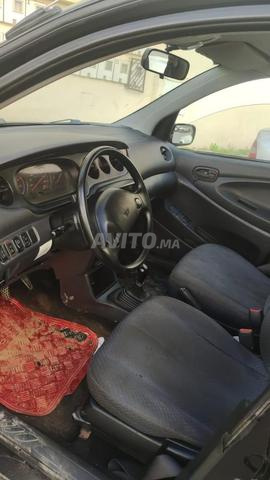 Daihatsu Sirion - 2