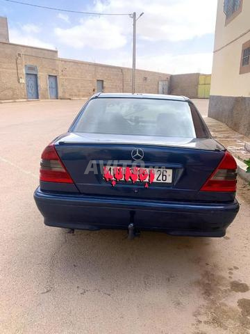 مرسيدس بنز 220 ديزل يدوية 1999 في العيون - 2