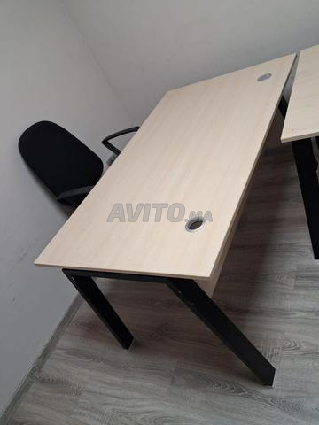 بيع مجموعة من 14 كرسي ومكتب - 2