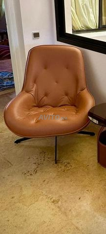 Ensemble de deux fauteuils design avec table - 2