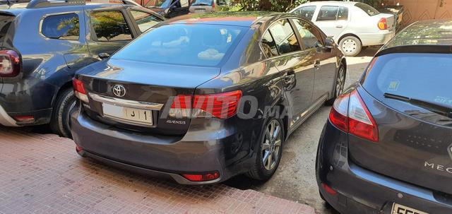 تويوتا أفينسيس ديزل يدوية 2013 في الرباط - 2