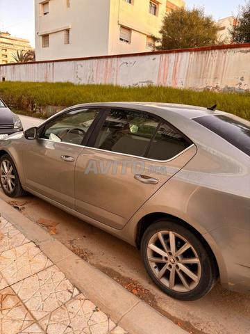 Skoda Octavia Diesel Automatique 2017 à Tanger - 2