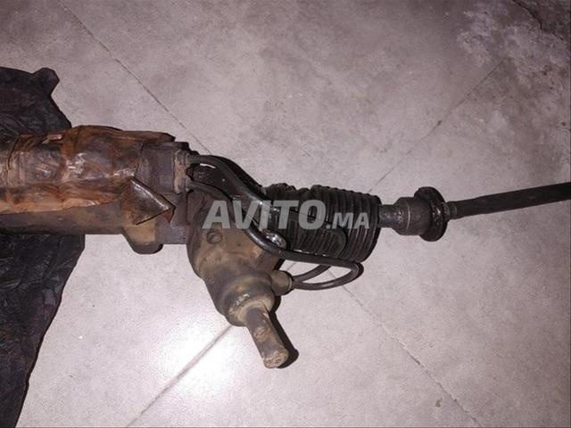 مقود سيارة بيجو بارتنر - 2