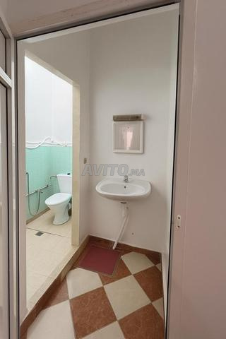 Bel Appartement à louer à 2 min de la corniche - image 5