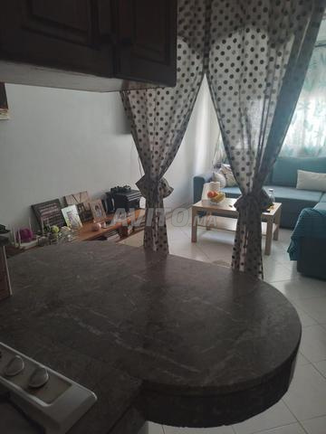 Studio vide ch salon balcon 50m2 à louer à Mers Sultan - image 2