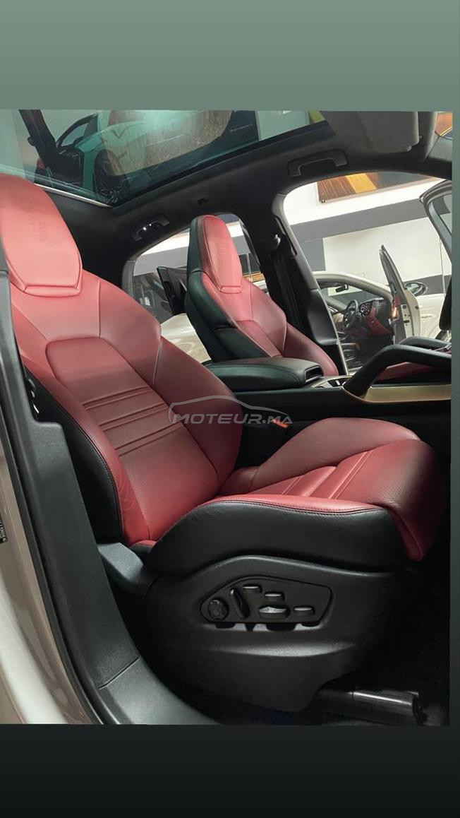 Porsche Cayenne Hybride Automatique 2025 à Tanger