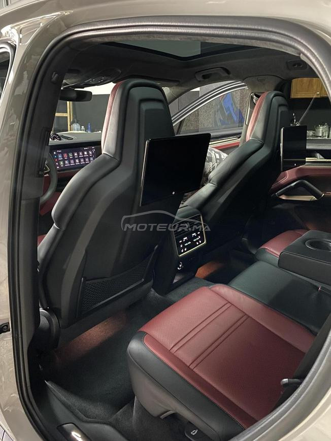 Porsche Cayenne Hybride Automatique 2025 à Tanger