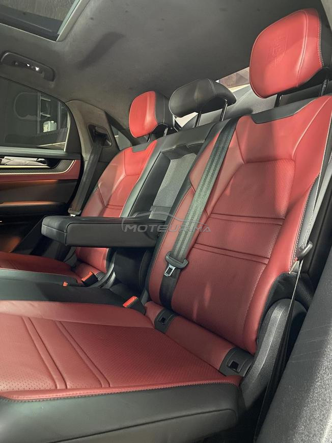 Porsche Cayenne Hybride Automatique 2025 à Tanger