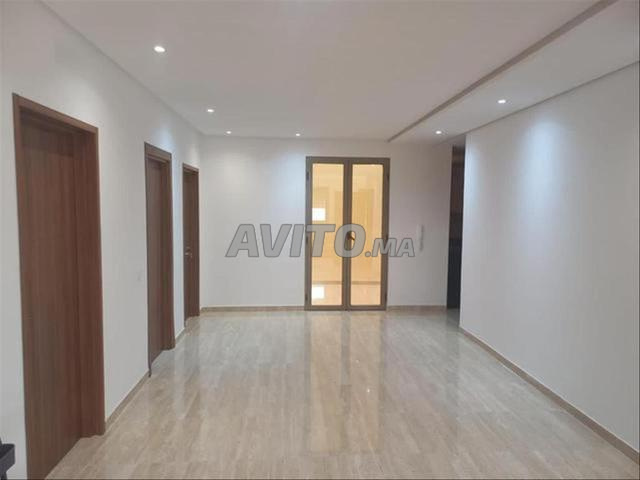 شقة للكراء 125 متر مربع في العيون - 2