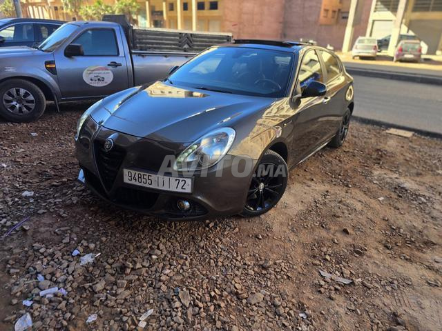 ألفا روميو جوليا 1.6 6 أحصنة موديل 2016