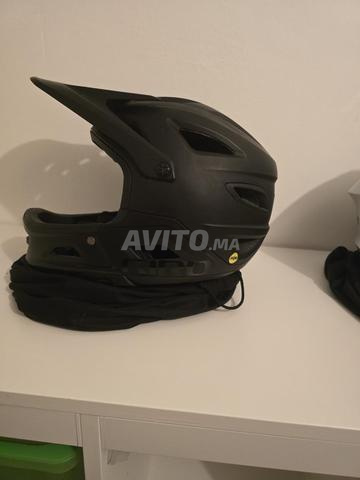 خوذة جيرو سويتشبليد جديدة - 2