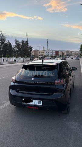 Peugeot 208 Diesel Manuelle 2021 à Fès