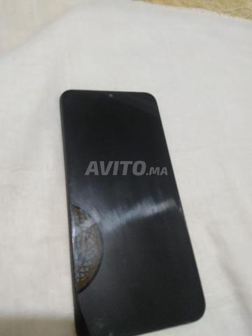 هاتف للبيع بحالة جيدة - 2