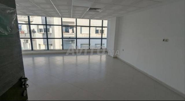 مكتب للإيجار – وسط مدينة القنيطرة