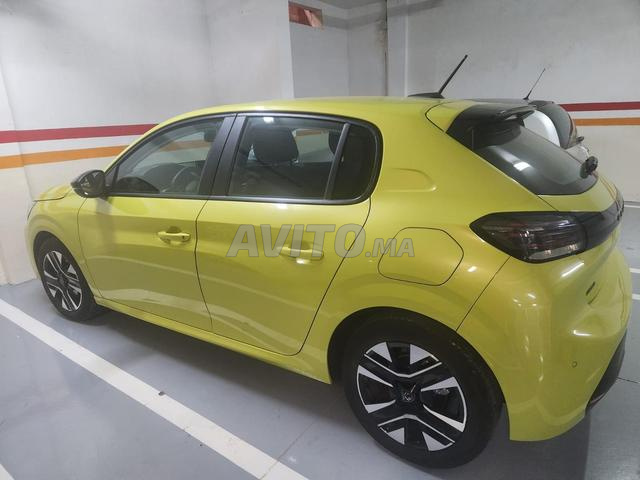 بيجو 208 ديزل 12/2024 - 2