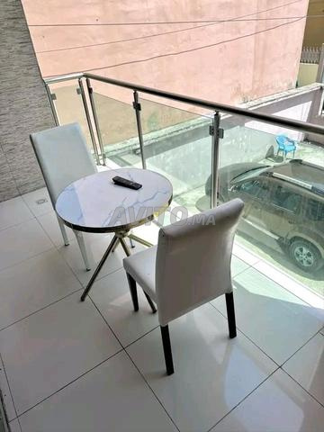 Appartement à louer deux chambres salon - image 4