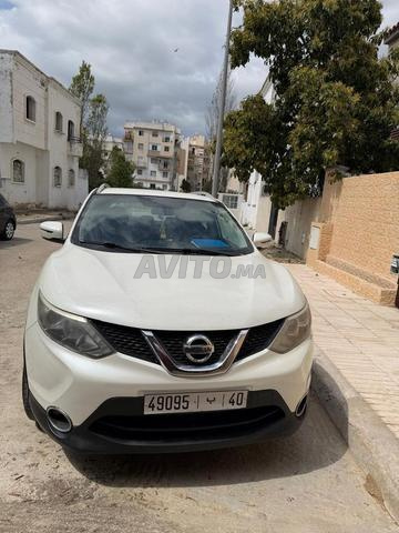 سيارة للبيع ما زالت نقية، اليد الأولى - 2