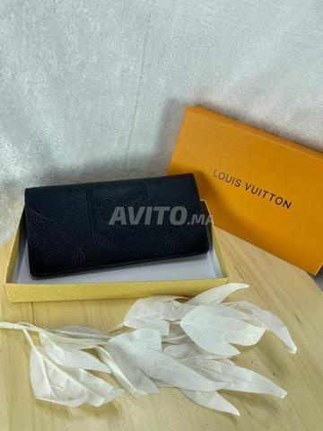 محفظة وحامل بطاقات نسائية أنيقة - 2