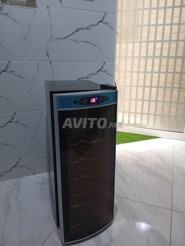 ميني بار يعمل باللمس