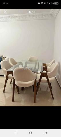 طاولة غرفة طعام