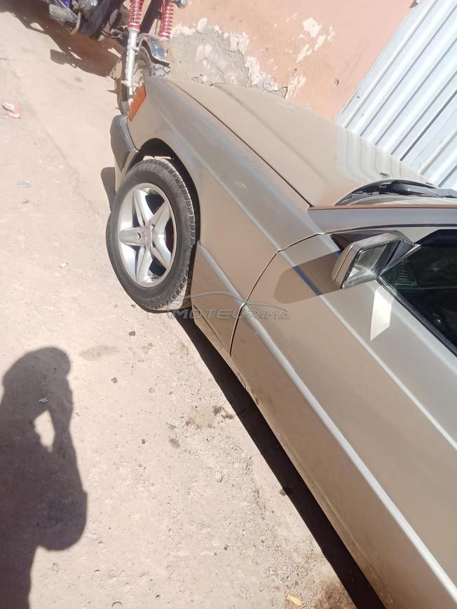 Mercedes-Benz 190 Diesel Manuelle 1993 à Loudaya