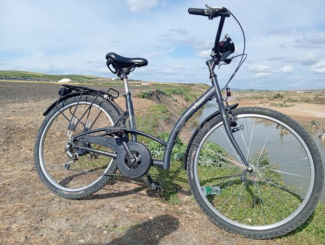 سوق الأربعاء الغرب حي هند مجموعة المسيرة