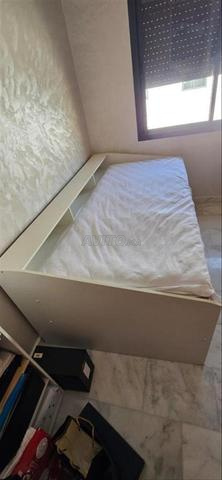 Lit simple 200x90 cm en bois avec matelas à Fès - 2