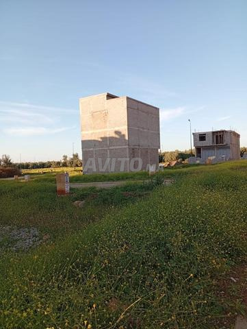 بقعة تجارية محفظة بواجهتين - 2