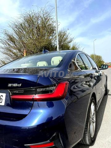 BMW الفئة الثالثة بعداد قليل