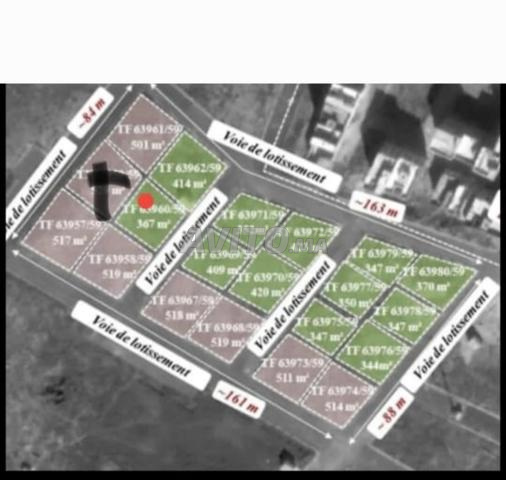 بقعة R6 قرب كامليا للبيع بواجهة واحدة - 2