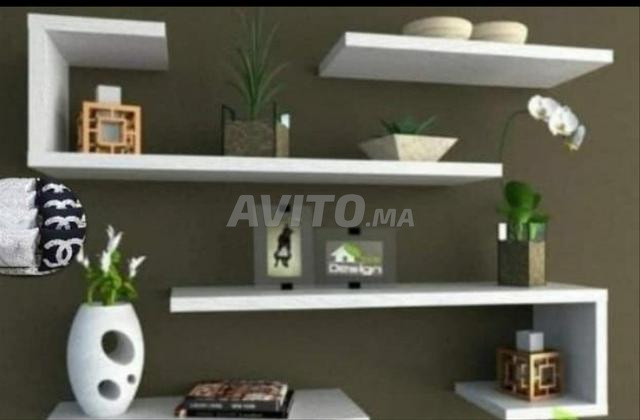 تركيب الرفوف ولوحات الديكور