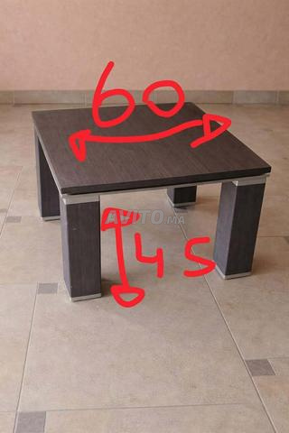 طاولة قهوة بحالة جيدة جداً