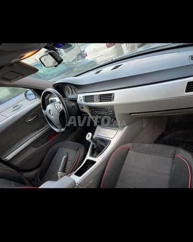 BMW E90 320i يدوي