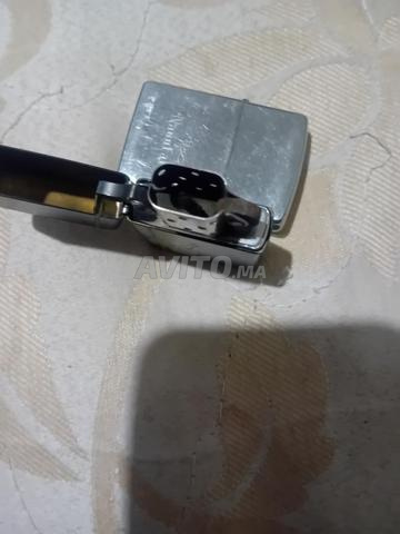 ولاعة من نوع زيبو - 2