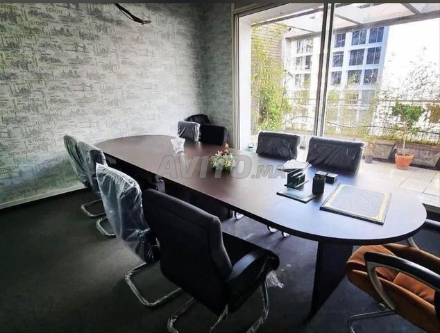 طاولة اجتماعات / خشب / حديثة / خزانة ملابس - 2