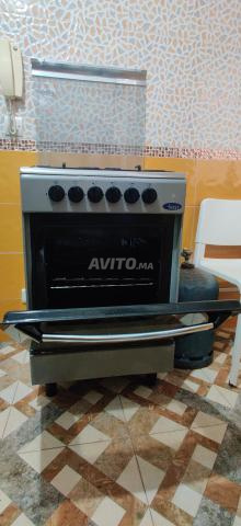 Cuisinière et machine à laver et aspirateur - 2