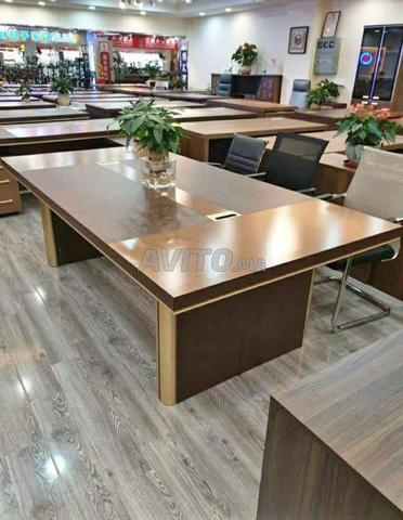 📊 Table de réunion moderne – Design