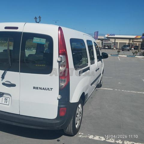 Kangoo Maxi 2018 excellent état toutes options - 2