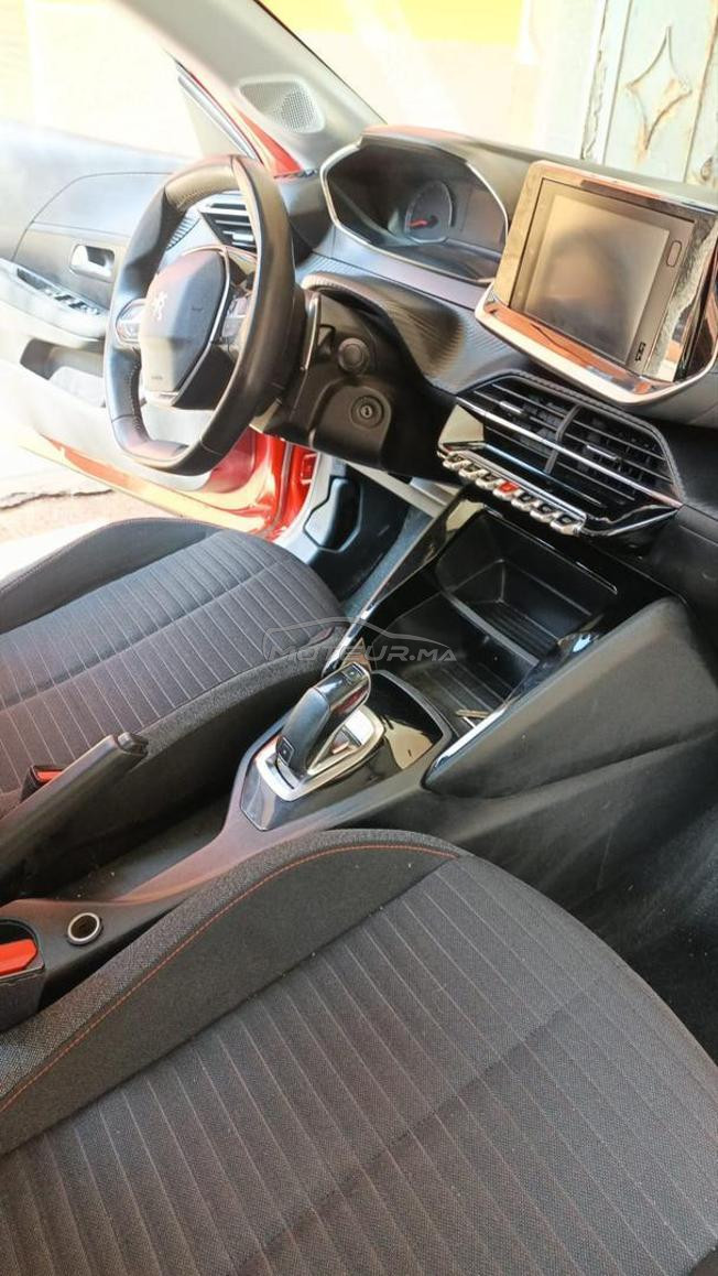 سيارة للبيع Peugeot 208