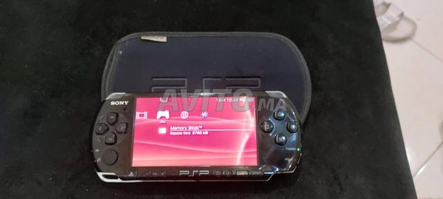 PSP Slim بحالة ممتازة - 2