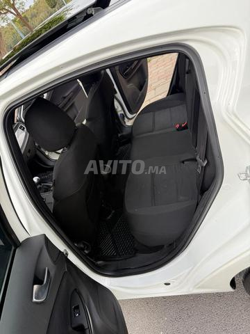 ألفا روميو جوليا 2.0 لتر 175 حصان - 2